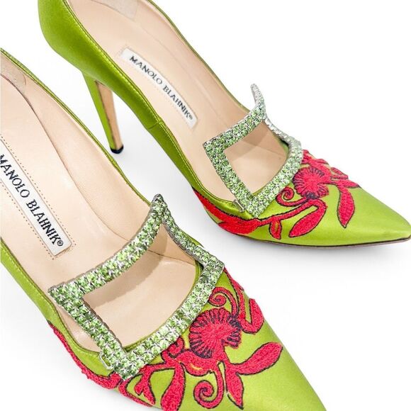 MANOLO BLAHNIK Avocado Satin Crystal Buckle Pointed Toe Pumps Size EU37.5 - Picture 8 of 13